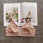 Non Padded Wireless Lace Minimizer Bra