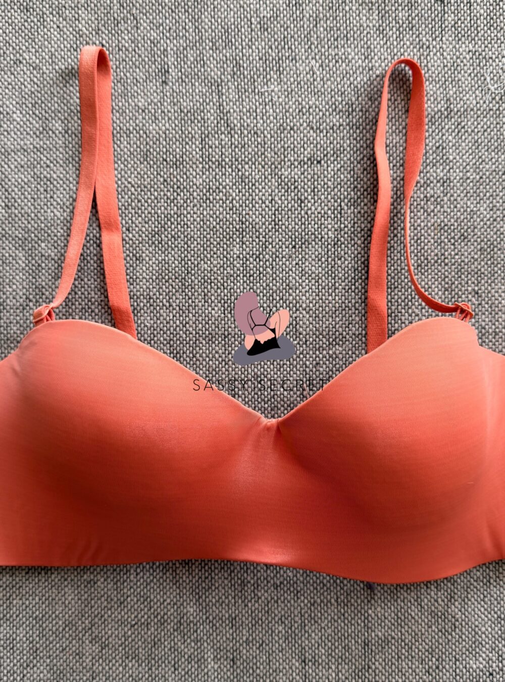 seamless padded t shirt bra