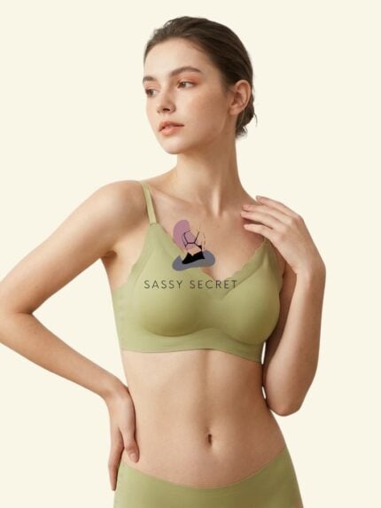 Seamless Free-Size Teen Bra – Fits Sizes 30-34 (Soft & Stretchy) – Buy Online in Bangladesh | Sassy Secret BD