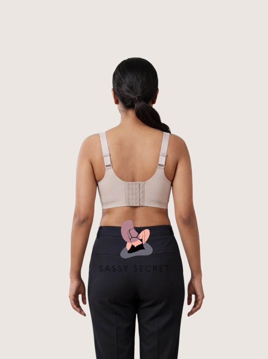 Seamless Latex Shaper Bra – Push-Up & Anti-Bacterial (Premium Lift) – model image 2