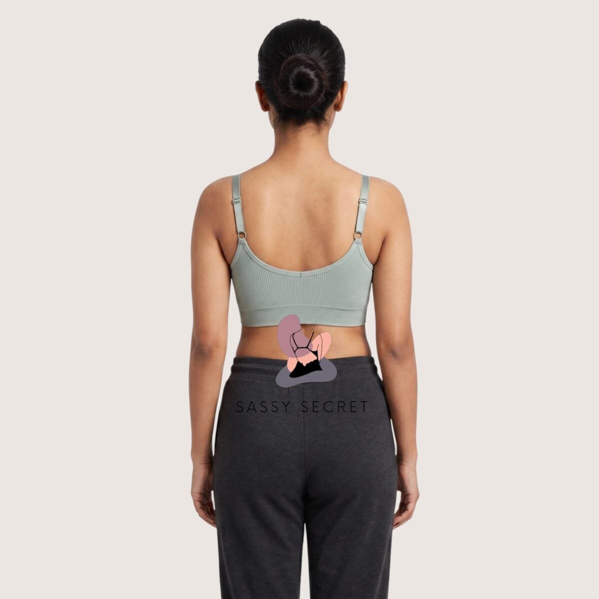 Light Padded Plain Back Bra – Seamless Everyday Comfort (Imported) – model image 2