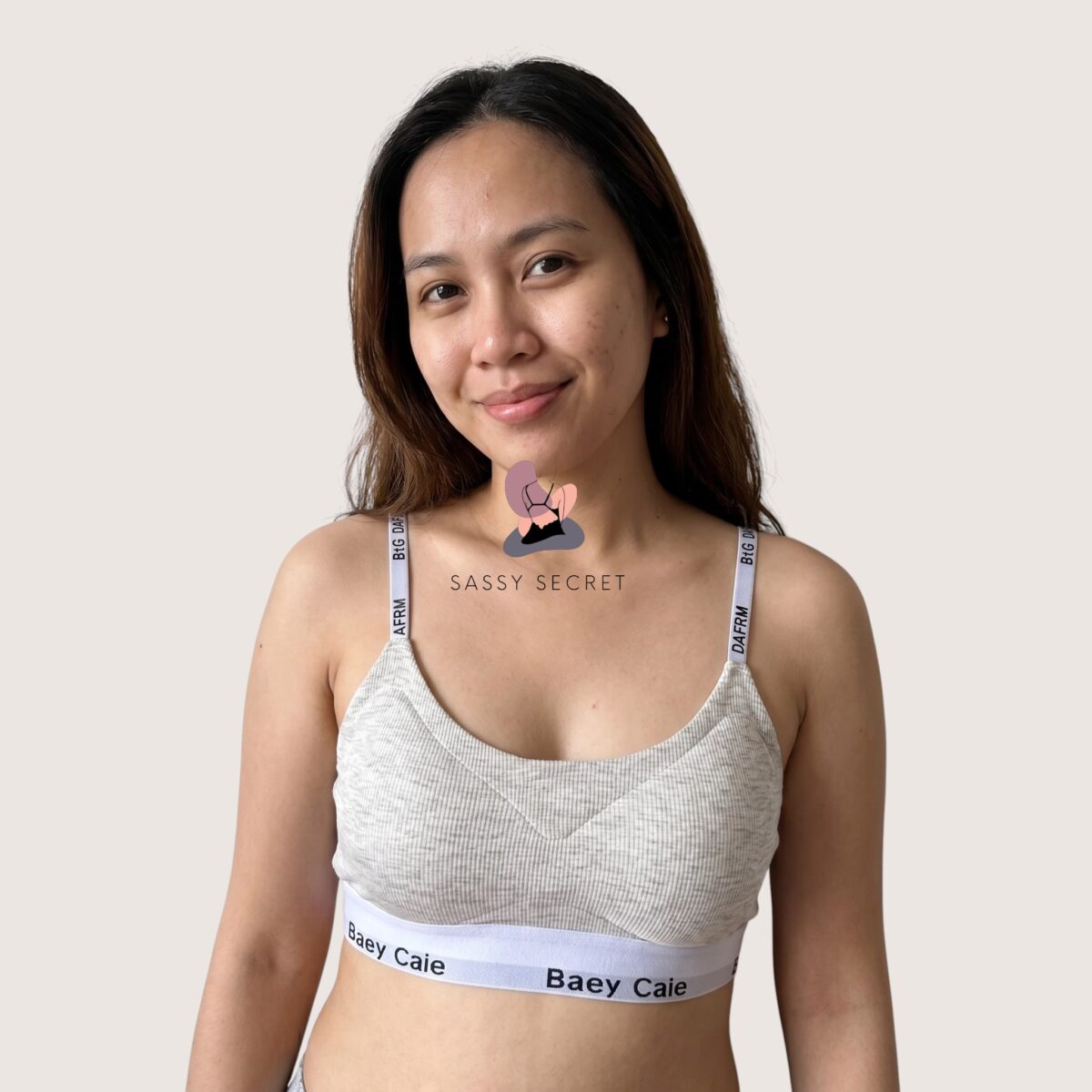 Wireless T-Shirt Bra – Soft Cup & Zero Pressure (Daily Comfort) – model image 3