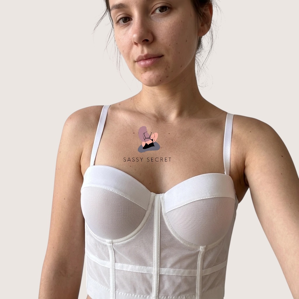 Padded Wired Corset Top – Ultimate Shape & Strapless Support (Imported) – model image 6