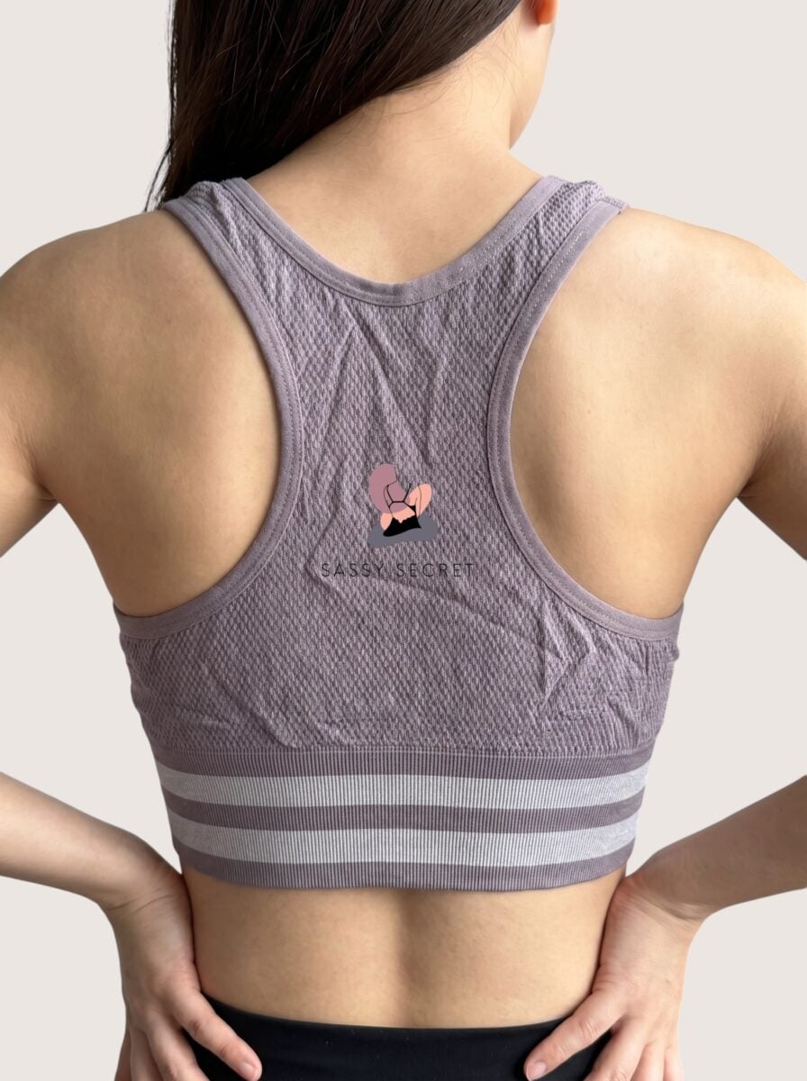 Light Padded Sports Bra – Minimizer Effect & Racerback Support (Imported) – model image 2