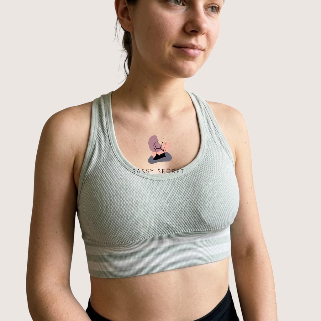 Light Padded Sports Bra – Minimizer Effect & Racerback Support (Imported) – model image 3