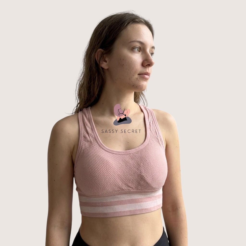 Light Padded Sports Bra – Minimizer Effect & Racerback Support (Imported) – model image 4
