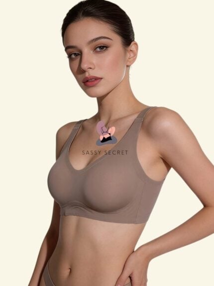 Light Padded Wide Coverage Seamless Bra – Wireless Comfort & Back Smoothing (Imported)
