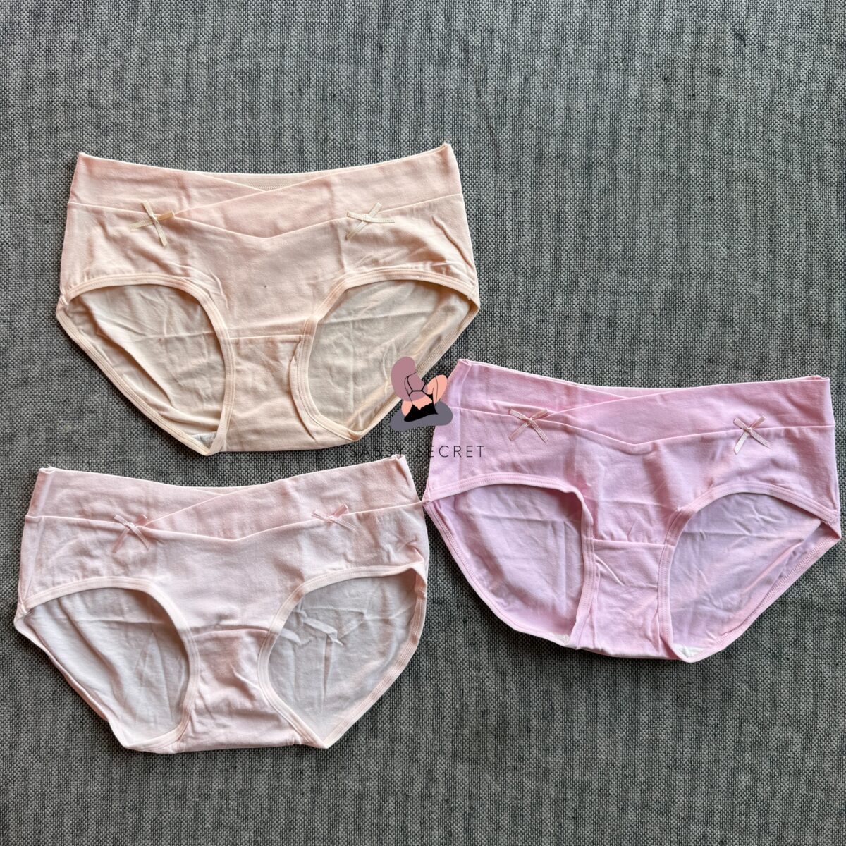 low-waist-cotton-maternity-panty-bd Low Waist Cotton Maternity Panty – V-Shape Under Bump Support (Imported) - Image 1