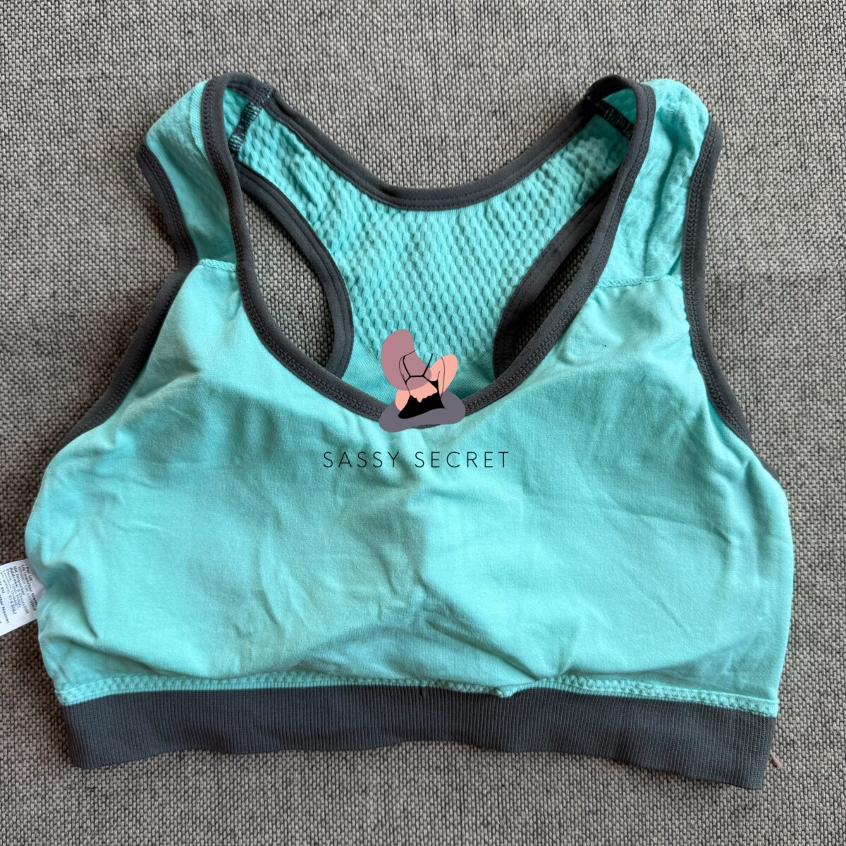 Seamless Racerback Sports Bra – Shockproof Workout Support (Imported)