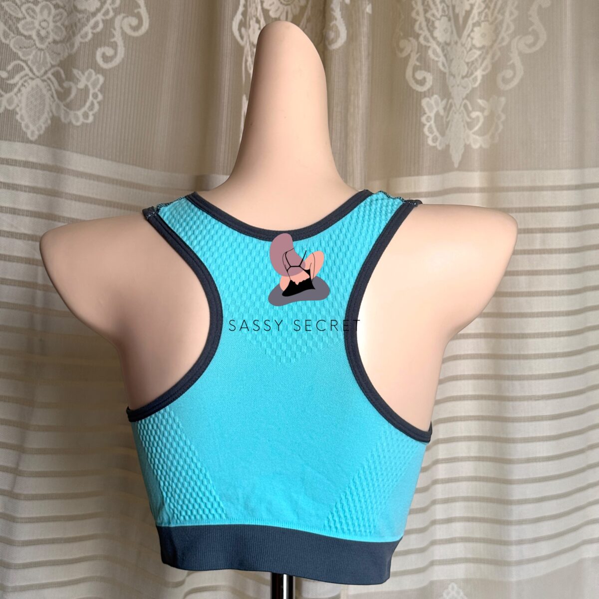 Seamless Racerback Sports Bra – Shockproof Workout Support (Imported)