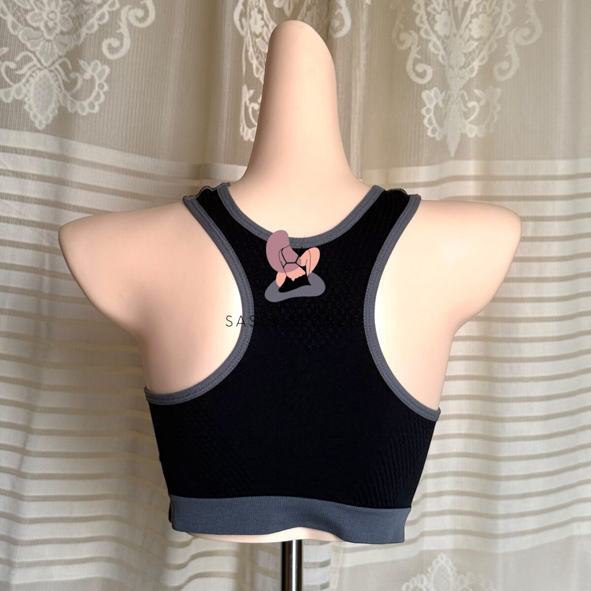 Seamless Racerback Sports Bra – Shockproof Workout Support (Imported)