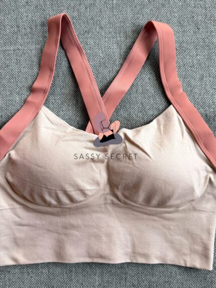 Anti-Bounce Seamless Sports Bra – Criss Cross Back Support — view 2