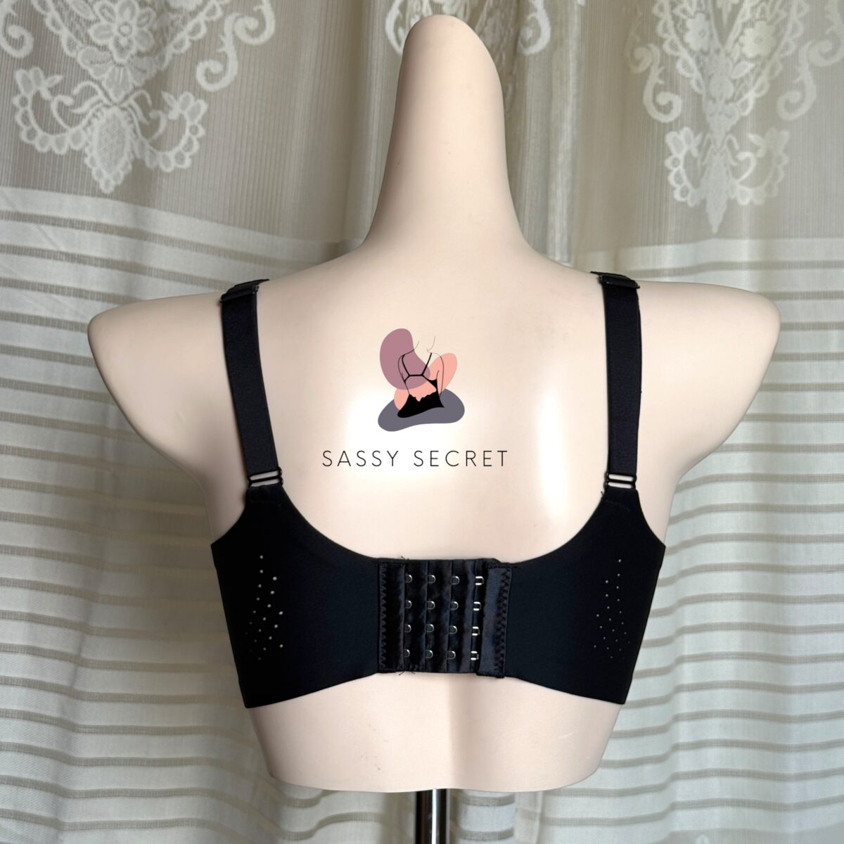 Seamless Perforated Sports Bra – Ultimate Breathable Cooling (Imported)
